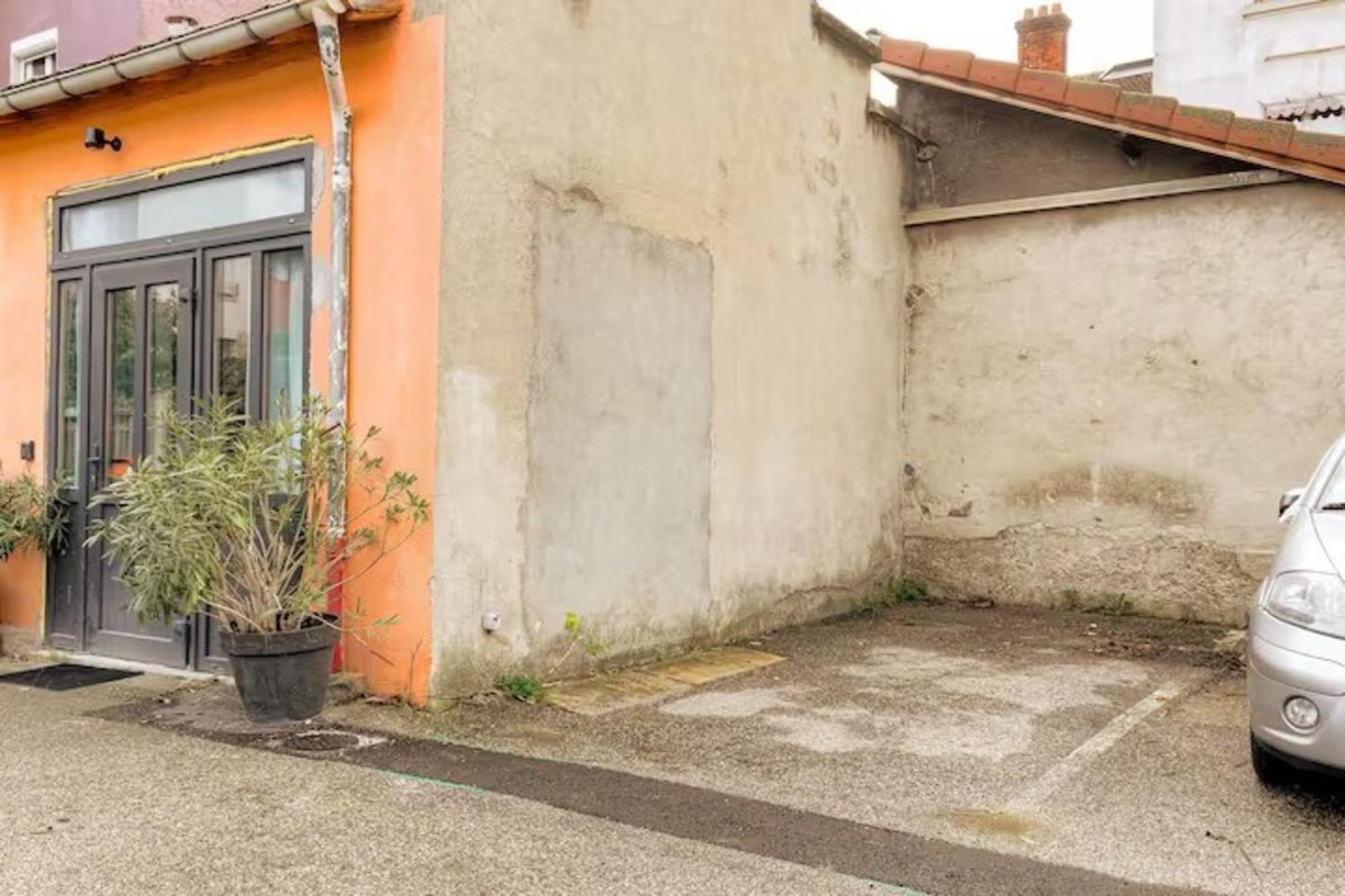 Atypique Et Reposant Avec Parking Gratuit Lägenhet Villeurbanne Exteriör bild